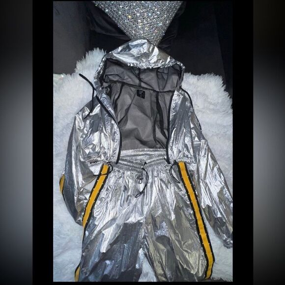 LF Brand Metallic Jumpsuit Set-One of a Kind - Picture 8 of 12